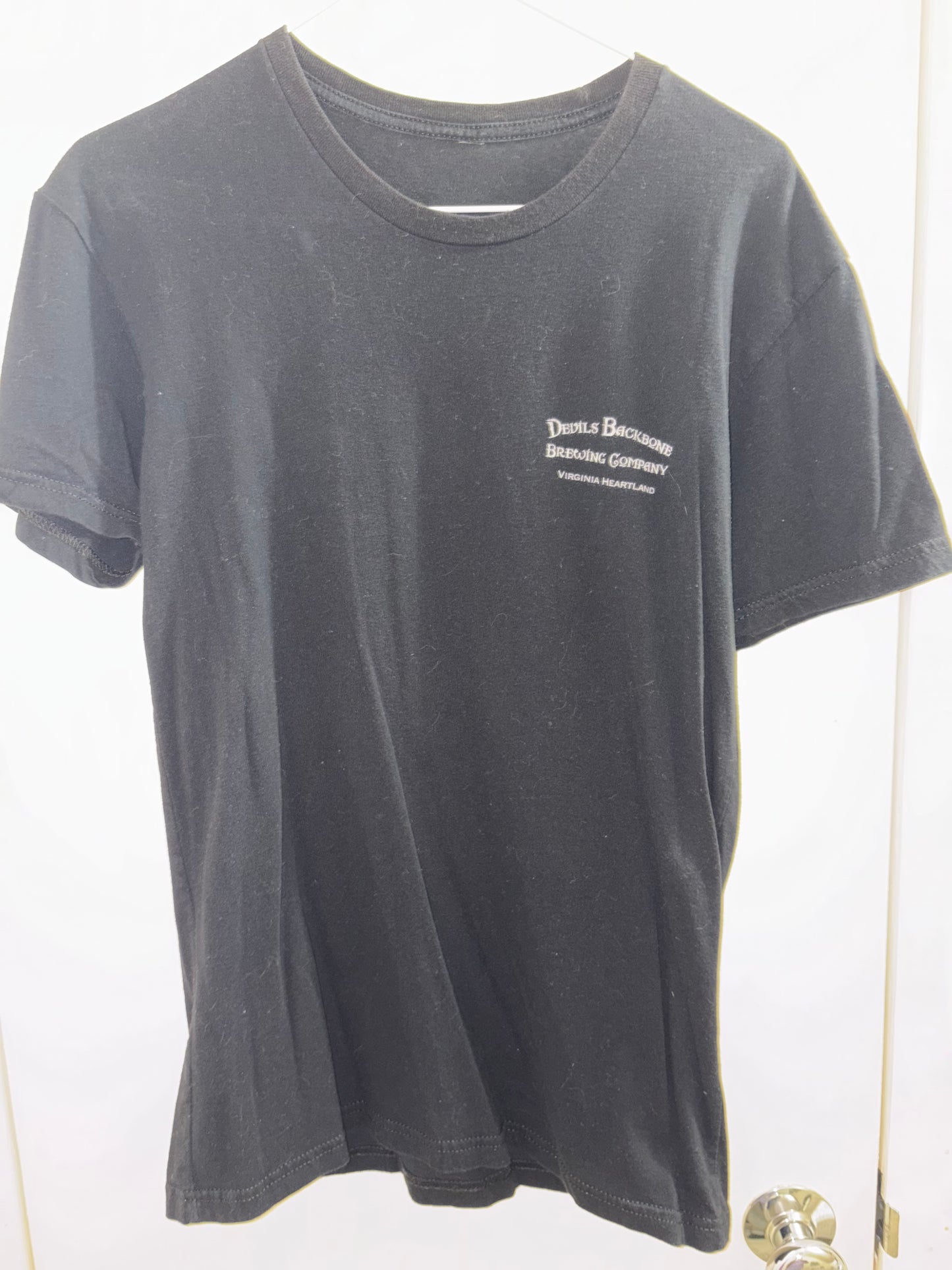 Camiseta unisex negra pequeña de VTG Devils Backbone Brewing Company Virginia