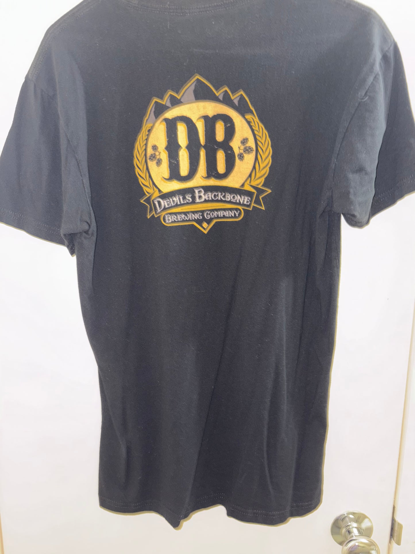 Camiseta unisex negra pequeña de VTG Devils Backbone Brewing Company Virginia