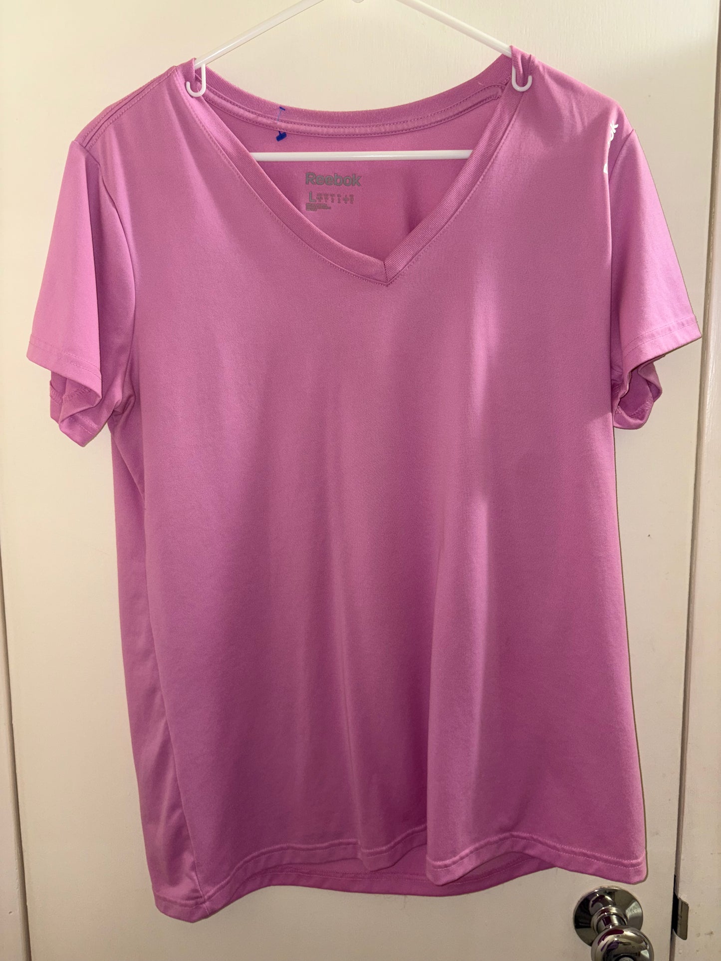 Reebok Women's Short Sleeve Heather Pink  T-Shirt  Size Large