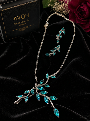 Avon Teal Marquise Necklace & Earring Set – New Old Stock