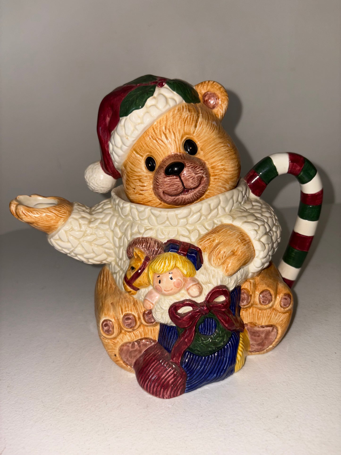 Christmas Teddy Bear Teapot w/Tree & Gifts Holiday Ceramic Hand Painted 1996