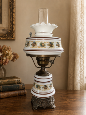 Vintage 1973 Quoizel Abigail Adams Electric  Hurricane Table Lamp