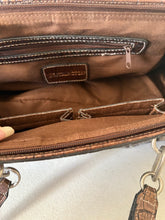 Load image into Gallery viewer, Vintage Y2K Worthington Crocodile Print Satchel Bag Bronze Faux Leather Purse
