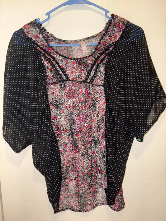 Xhilaration Top Short Sleeve, Floral. Size Small