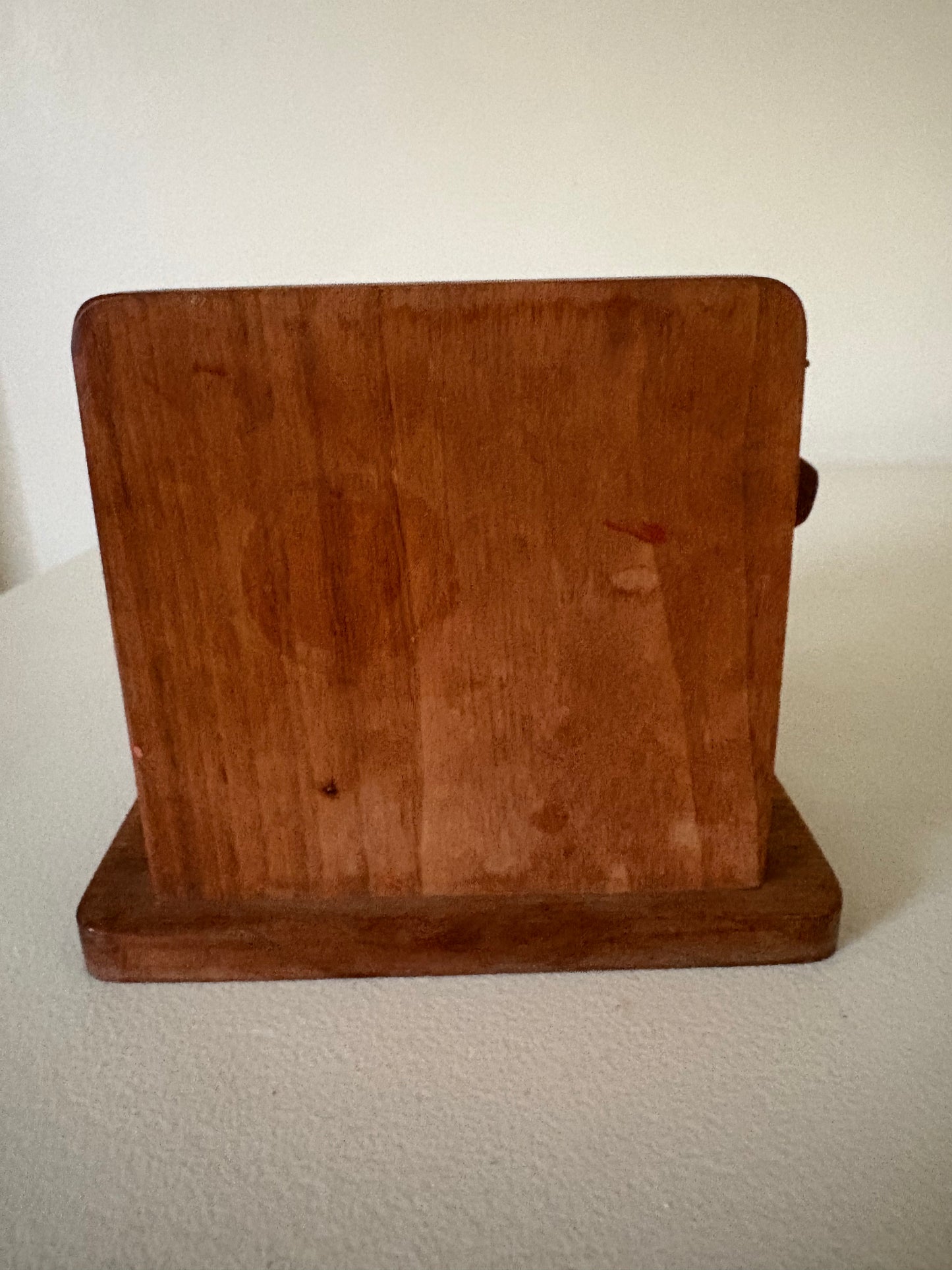 Servilletero vintage de madera con forma de cerdo hecho a mano