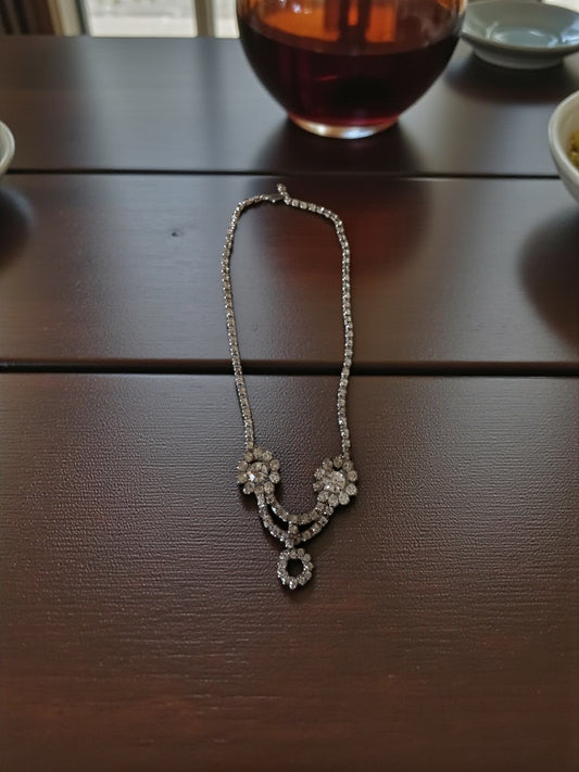 Collar vintage de diamantes de imitación de los años 50