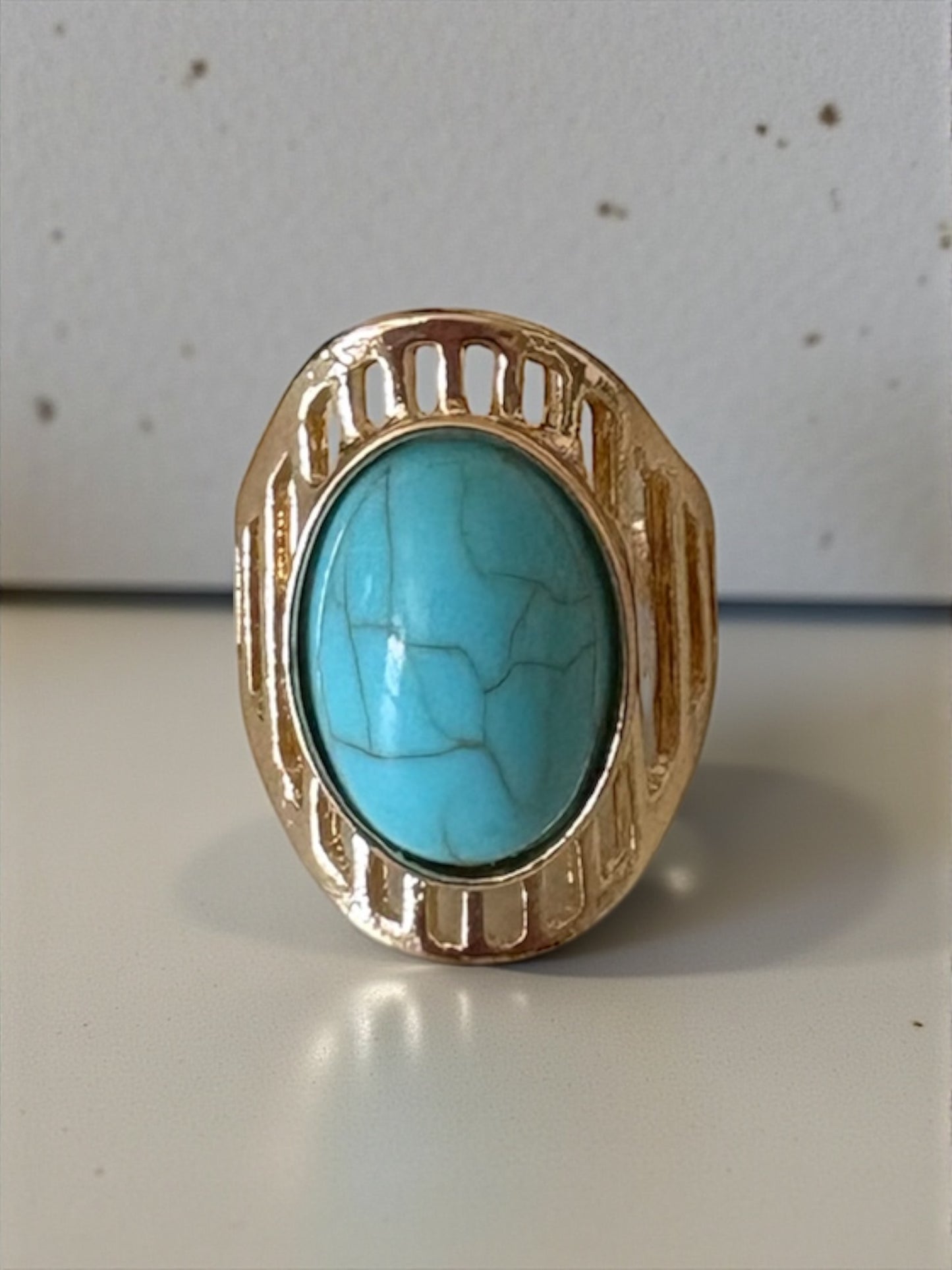 Chunky Turquoise Gold Tone Ring. Size 6