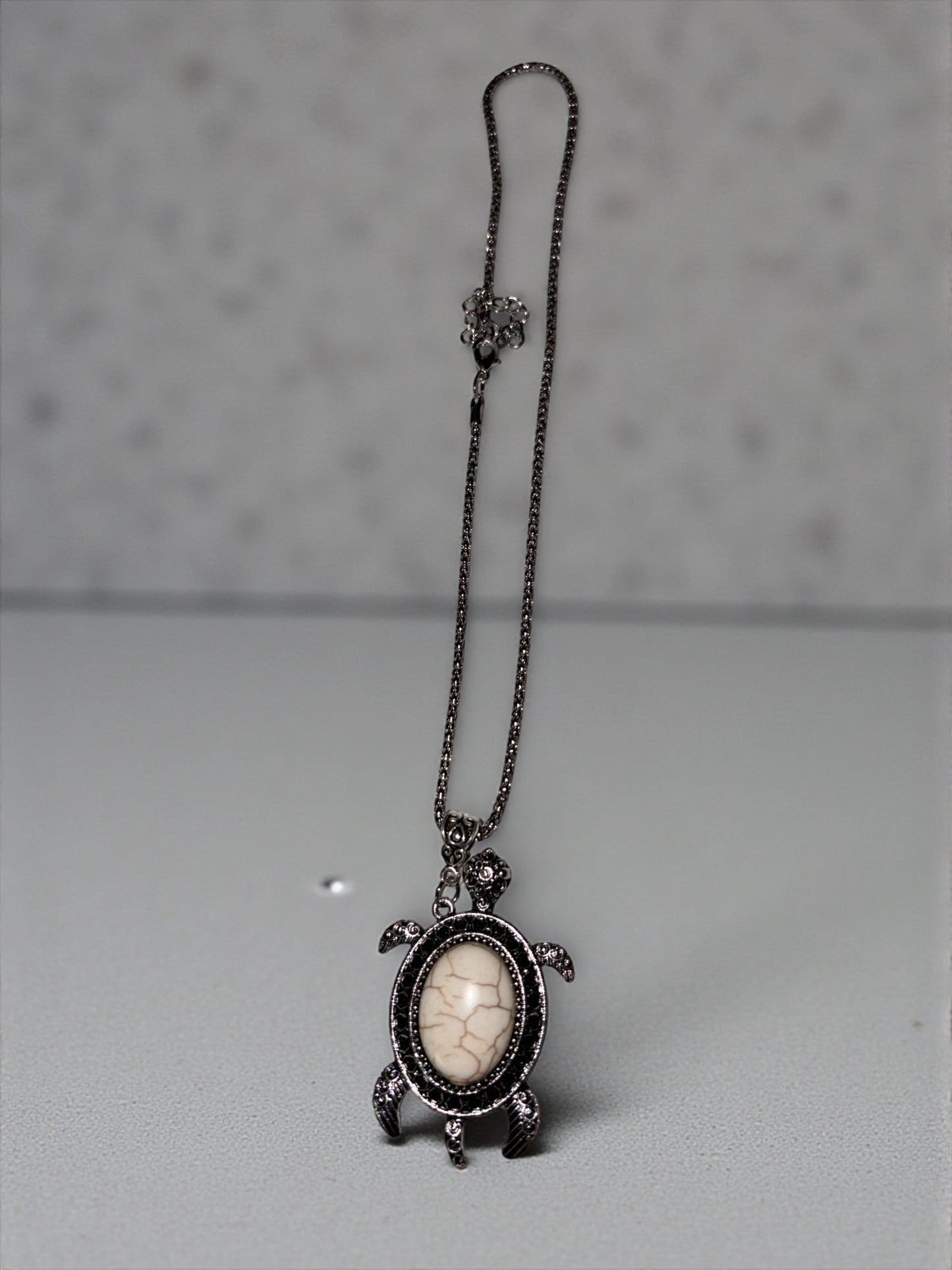 Turtle  Pendant Charm / 18"+2"(chain) Chain Necklace