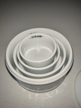 Load image into Gallery viewer, Fitz &amp; Floyd Everyday White Measuring Cup Set
