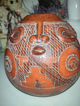 Indlæs billede til gallerivisning Fine Old South American Terracotta Pottery Bowl
